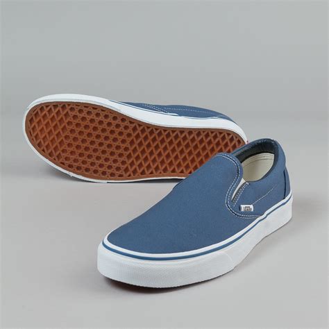 vans classic slip on navy.